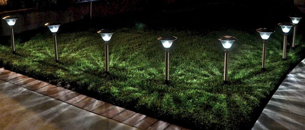 Yard outdoor solar lights